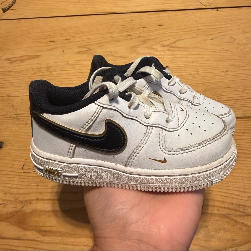 Nike Force 1 LV8 - Picture 6 of 7